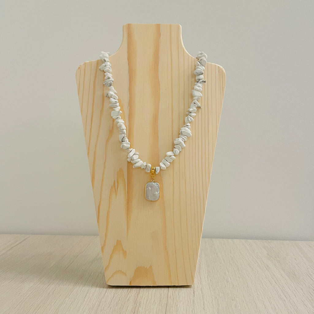 Collar Isabel Blanco